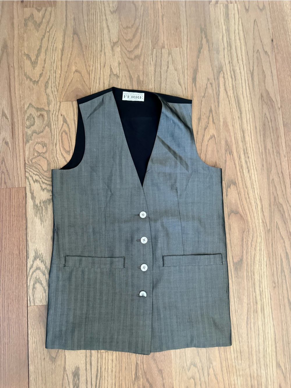 100% SILK Gianfranco Ferre Vest